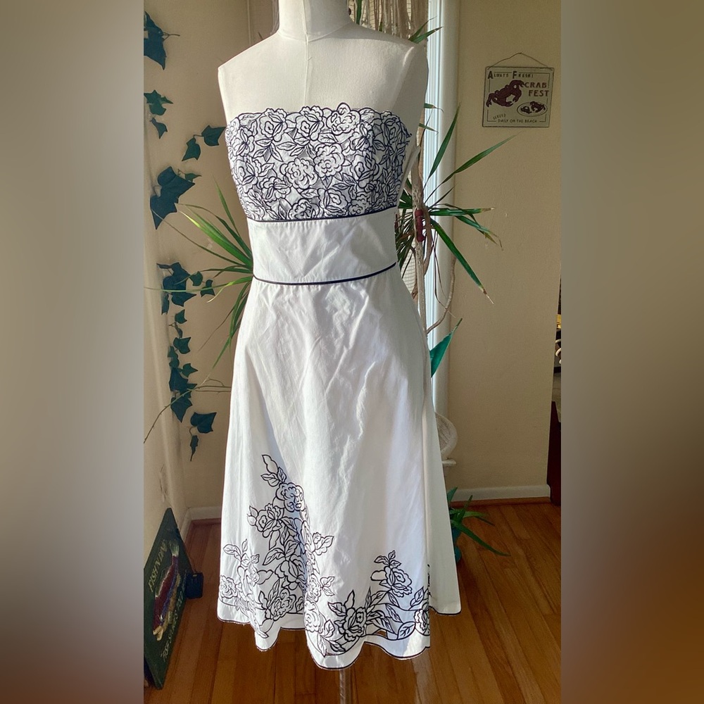 White House black market dress size 2